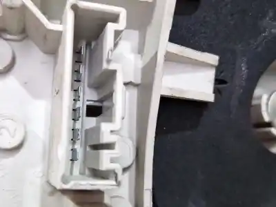 Peça sobressalente para automóvel em segunda mão farolim traseiro esquerdo por bmw 1 (e81) 120 d referências oem iam 3013850000 63217164963  