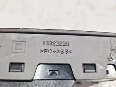 Second-hand car spare part right front power window switch for opel insignia a (g09) 2.0 cdti (68) oem iam references 13222229   Second-hand car spare part right front power window switch for opel insignia a (g09) 2.0 cdti (68) oem iam references 13222229