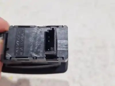 Peça sobressalente para automóvel em segunda mão botão / interruptor elevador vidro traseiro esquerdo por bmw x3 (e83) 2.0 d referências oem iam 15979805  