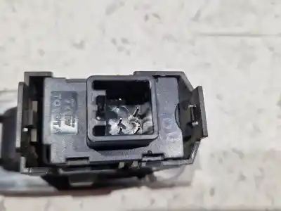 Second-hand car spare part left front power window switch for toyota corolla (_e12_) 2.0 d-4d (cde120_) oem iam references 54035117  