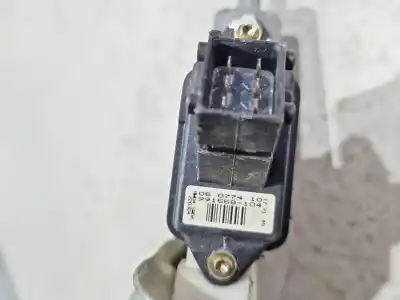 Second-hand car spare part passenger side right window regulator for toyota corolla (_e12_) 2.0 d-4d (cde120_) oem iam references 6981002130  