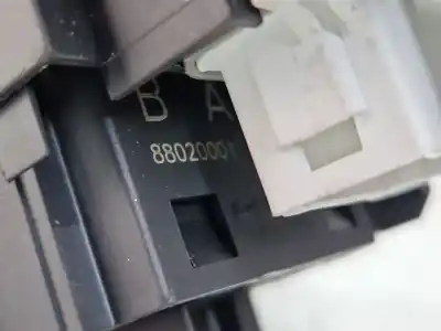 Pezzo di ricambio per auto di seconda mano interruttore regolatore altezza fari per renault megane ii (bm0/1_, cm0/1_) 1.9 dci riferimenti oem iam 88020001  