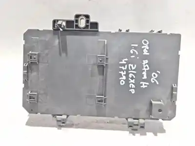 İkinci el araba yedek parçası röle/sigorta kutusu için opel astra h (a04) 1.6 (l48) oem iam referansları 13222173  