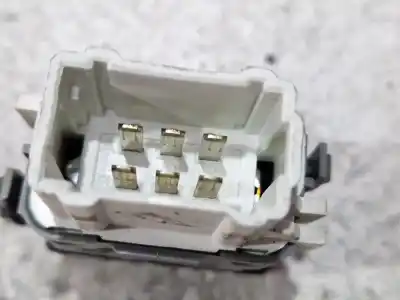 Peça sobressalente para automóvel em segunda mão botão / interruptor elevador vidro traseiro direito por renault megane ii (bm0/1_, cm0/1_) 1.5 dci (bm1e cm1e) referências oem iam 315029b  