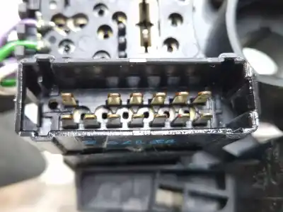 Pezzo di ricambio per auto di seconda mano comando multifunzione per renault clio ii fase i (b/cb0) (1998->) 1.5 dci (b/cb03) riferimenti oem iam 8200058676   Pezzo di ricambio per auto di seconda mano comando multifunzione per renault clio ii fase i (b/cb0) (1998->) 1.5 dci (b/cb03) riferimenti oem iam 8200058676