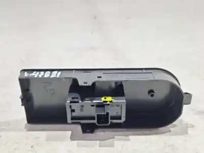 Pezzo di ricambio per auto di seconda mano interruttore alzacristalli anteriore destro per opel astra h (a04) 1.9 cdti (l48) riferimenti oem iam 13197132   Pezzo di ricambio per auto di seconda mano interruttore alzacristalli anteriore destro per opel astra h (a04) 1.9 cdti (l48) riferimenti oem iam 13197132