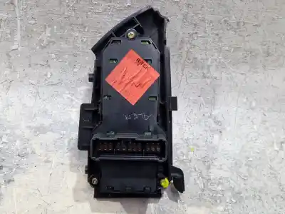 Peça sobressalente para automóvel em segunda mão botão / interruptor elevador vidro dianteiro esquerdo por honda civic vii hatchback (eu, ep, ev) 1.7 ctdi (ep4 eu9) referências oem iam 35750s6d   Peça sobressalente para automóvel em segunda mão botão / interruptor elevador vidro dianteiro esquerdo por honda civic vii hatchback (eu, ep, ev) 1.7 ctdi (ep4 eu9) referências oem iam 35750s6d