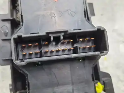 Peça sobressalente para automóvel em segunda mão botão / interruptor elevador vidro dianteiro esquerdo por honda civic vii hatchback (eu, ep, ev) 1.7 ctdi (ep4 eu9) referências oem iam 35750s6d   Peça sobressalente para automóvel em segunda mão botão / interruptor elevador vidro dianteiro esquerdo por honda civic vii hatchback (eu, ep, ev) 1.7 ctdi (ep4 eu9) referências oem iam 35750s6d