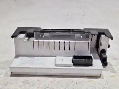 Автозапчастина б/у багатофункційний дисплей для renault clio iii 1.1 посилання на oem iam 8200307273a  