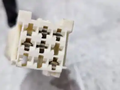 Pezzo di ricambio per auto di seconda mano specchio sinistro per peugeot 206 fastback (2a/c) 1.9 d riferimenti oem iam e9024442  