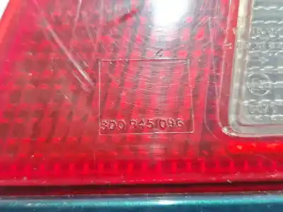 Автозапчастина б/у правий ліхтар для audi a4 b5 (8d2) 1.9 tdi посилання на oem iam 8d0945096  