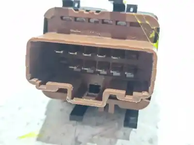 Second-hand car spare part left front power window switch for renault megane ii (bm0/1_, cm0/1_) 1.5 dci (bm02 bm13 bm2a cm02 cm13) oem iam references 315033a  