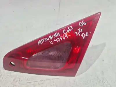 Pezzo di ricambio per auto di seconda mano fanale posteriore destro nella porta per mitsubishi colt vi (z3_a, z2_a) 1.1 (z31a, z32a) riferimenti oem iam mn105622  