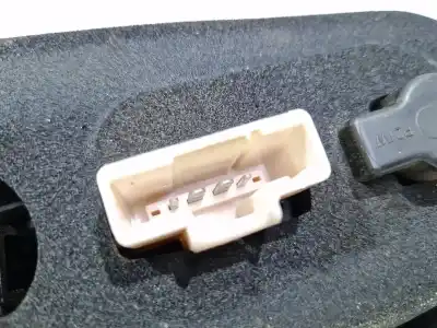 Автозапчастина б/у лівий задній ліхар в дверях для citroen c5 ii (rc_) 2.0 hdi (rcrhrh) посилання на oem iam 89032711x31  