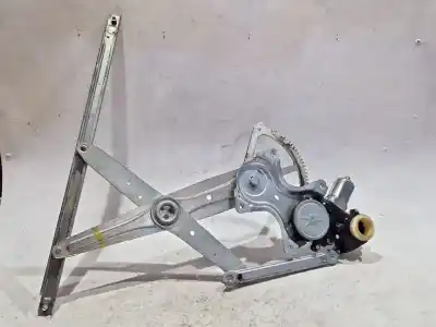 Peça sobressalente para automóvel em segunda mão Elevador De Vidros Dianteira Esquerda por TOYOTA COROLLA SEDÁN (_E15_) 2.0 D-4D (ADE150) Referências OEM IAM 977555106  