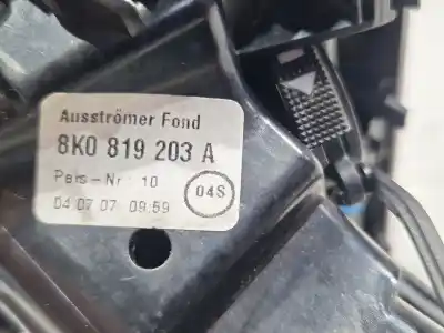Peça sobressalente para automóvel em segunda mão grelha de ventilação tablier por audi a4 b7 (8ec) 2.0 tdi 16v referências oem iam 8k0819203a  