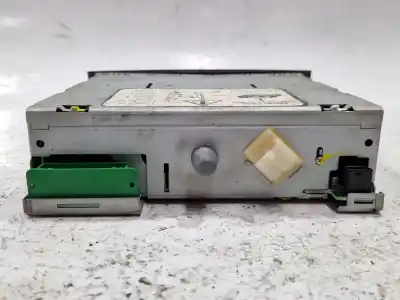 Pezzo di ricambio per auto di seconda mano impianto audio / radio cd per renault scénic ii (jm0/1_) 1.9 dci (jm14) riferimenti oem iam 8200300863b  