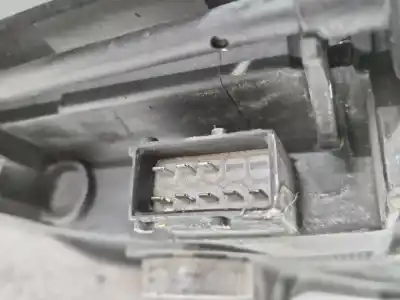 Автозапчасти б/у левая фара за opel corsa d (s07) 1.4 (l08, l68) ссылки oem iam 13186381  