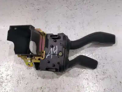Peça sobressalente para automóvel em segunda mão comutador de piscas  por audi a4 b6 (8e2) 2.5 tdi quattro referências oem iam 8e0953513a  