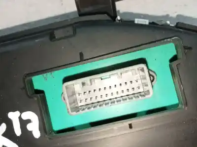 Peça sobressalente para automóvel em segunda mão quadrante por renault clio iii 1.5 dci diesel referências oem iam 8200582705h  