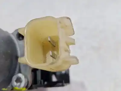 Second-hand car spare part right front window motor for ford fiesta vi (cb1, ccn) 1.4 tdci oem iam references 8a6114553a  