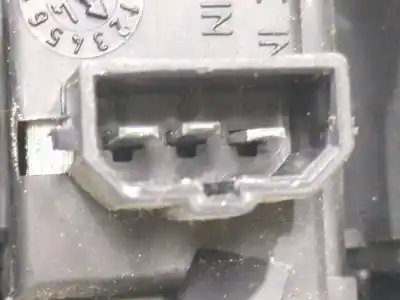 Автозапчастина б/у правий ліхтар в дверях для seat leon (1m1) 1.9 tdi посилання на oem iam 1m6945092b  