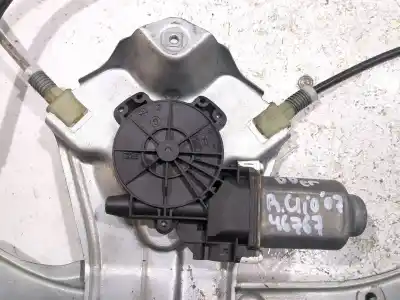 Peça sobressalente para automóvel em segunda mão elevador de vidros dianteiro direito por renault clio iii 1.5 dci diesel referências oem iam 400861d  