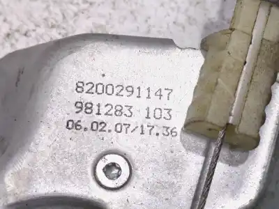 Peça sobressalente para automóvel em segunda mão elevador de vidros dianteiro direito por renault clio iii 1.5 dci diesel referências oem iam 400861d  