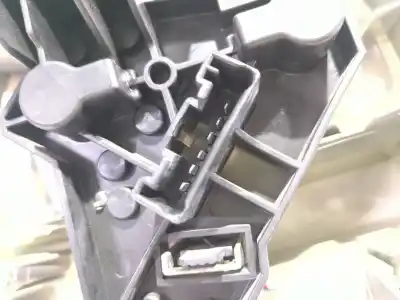 Second-hand car spare part right tailgate light for bmw 1 (e87) 120 d oem iam references 3016380000  