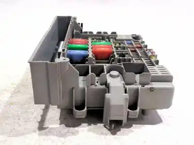 Second-hand car spare part fuse box unit for bmw 1 (e87) 120 d oem iam references 690660703  