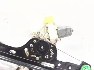 Second-hand car spare part passenger side right window regulator for bmw 1 (e87) 120 d oem iam references 6927030  