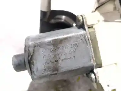 Peça sobressalente para automóvel em segunda mão elevador de vidros dianteiro direito por bmw 1 (e87) 120 d referências oem iam 6927030