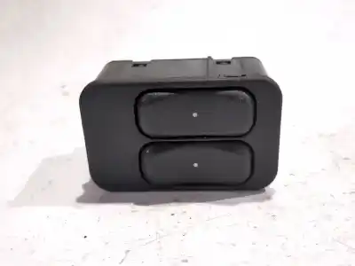 Pezzo di ricambio per auto di seconda mano interruttore alzacristalli anteriore sinistro per opel combo furgoneta/monovolumen 1.7 cdti 16v riferimenti oem iam 13363202