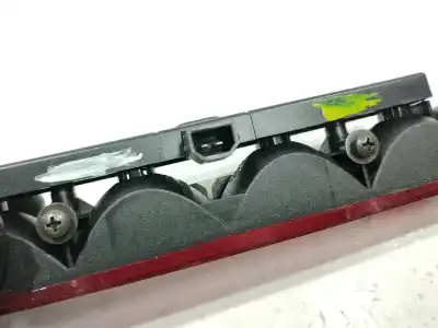 Peça sobressalente para automóvel em segunda mão farolim de travão central por audi a4 b5 (8d2) 1.9 tdi referências oem iam 8d5945097a  