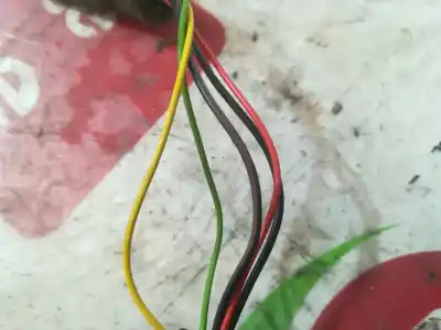 Peça sobressalente para automóvel em segunda mão espelho retrovisor esquerdo por citroen c4 picasso avatar referências oem iam 96819905xt  