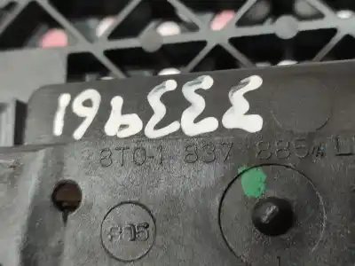 Автозапчастина б/у ліва передня зовнішня ручка для audi a4 b8 (8k2) 2.0 tdi посилання на oem iam 8t01837885  