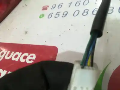 Peça sobressalente para automóvel em segunda mão espelho retrovisor esquerdo por dacia duster laureate 4x2 referências oem iam 40056401  