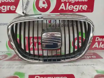 Pièce détachée automobile d'occasion Grille Avant pour SEAT ALTEA (5P1) Green Références OEM IAM 5P0353654  