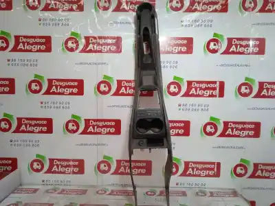 Автозапчастина б/у центральний подлокник для seat ibiza (6j5) reference посилання на oem iam 6j0863289  6j0858331