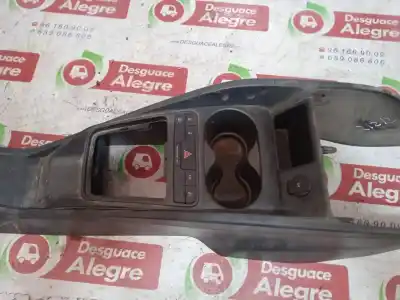 Автозапчастина б/у центральний подлокник для seat ibiza (6j5) reference посилання на oem iam 6j0863289  6j0858331