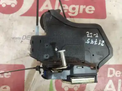 Peça sobressalente para automóvel em segunda mão fechadura da porta traseira esquerda por toyota corolla (e12) 2.0 d-4d sol sedán referências oem iam 