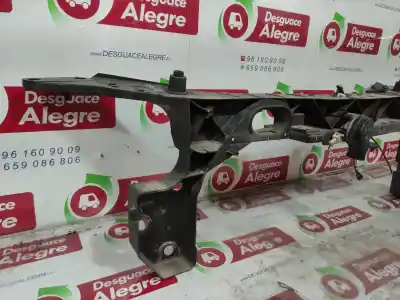 Second-hand car spare part front panel for renault clio iii confort dynamique oem iam references 8200290143  