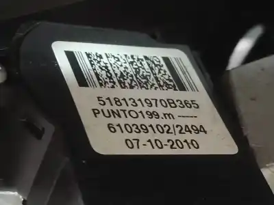 Pezzo di ricambio per auto di seconda mano INTERRUTTORE DI AVVIAMENTO per FIAT DOBLO  Riferimenti OEM IAM 01098401  