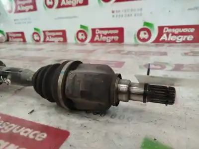 Tweedehands auto-onderdeel transmissie rechts voor voor toyota auris active oem iam-referenties 