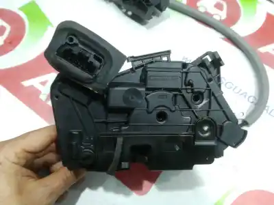 Peça sobressalente para automóvel em segunda mão fechadura da porta traseira esquerda por skoda rapid active referências oem iam 5e0839015a