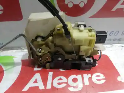 Автозапчастина б/у замок передніх дверей лівий для skoda superb (3u4) comfort посилання на oem iam 