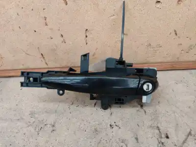 Peça sobressalente para automóvel em segunda mão puxador exterior dianteiro esquerdo por bmw serie 1 berlina (e81/e87) 118d referências oem iam 