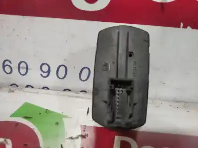 Pezzo di ricambio per auto di seconda mano Interruttore Alzacristalli Anteriore Sinistro per OPEL CORSA D CATCH ME Riferimenti OEM IAM 13258521AA  