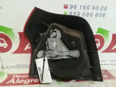 Second-hand car spare part right tailgate light for toyota corolla (e12) 2.0 d-4d sol sedán oem iam references 8155002300  