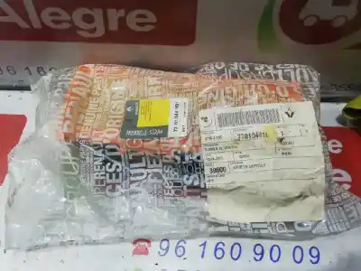 Автозапчастина б/у повітряний фільтр для renault kangoo (f/kc0) authentique 64 cv / 47 kw посилання на oem iam 7701044101  